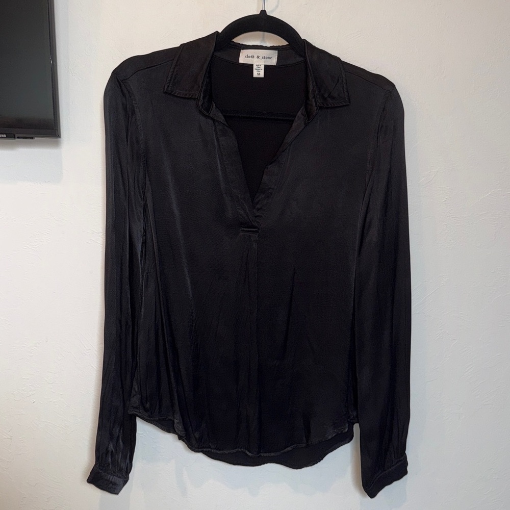 Cloth & Stone Black Blouse